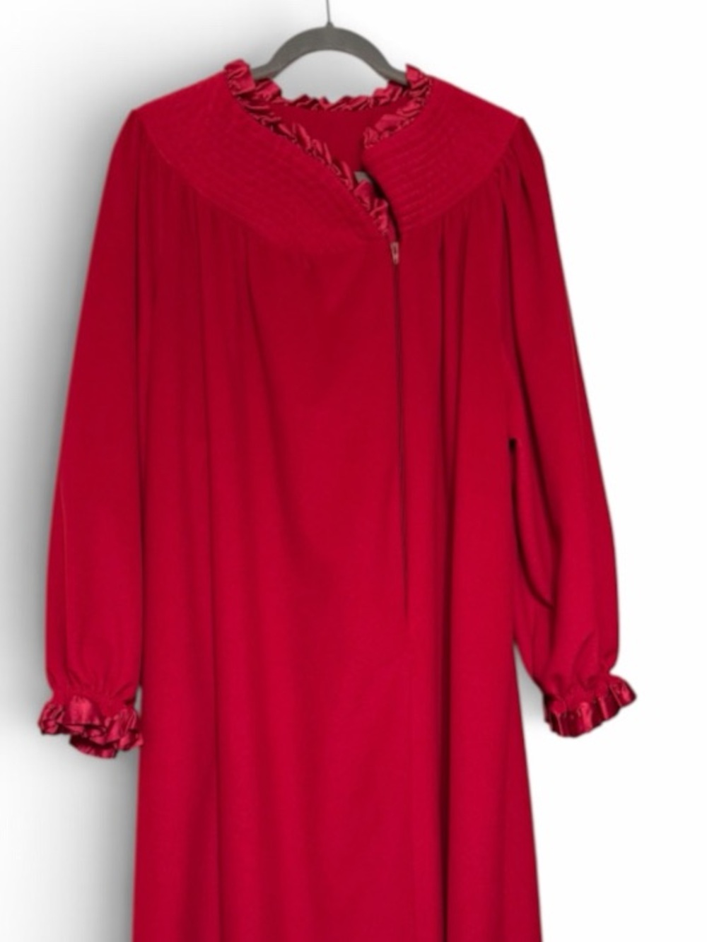 Vintage Visions by Movie Star Gorgeous  Red Velour Robe with Satin Trim 3